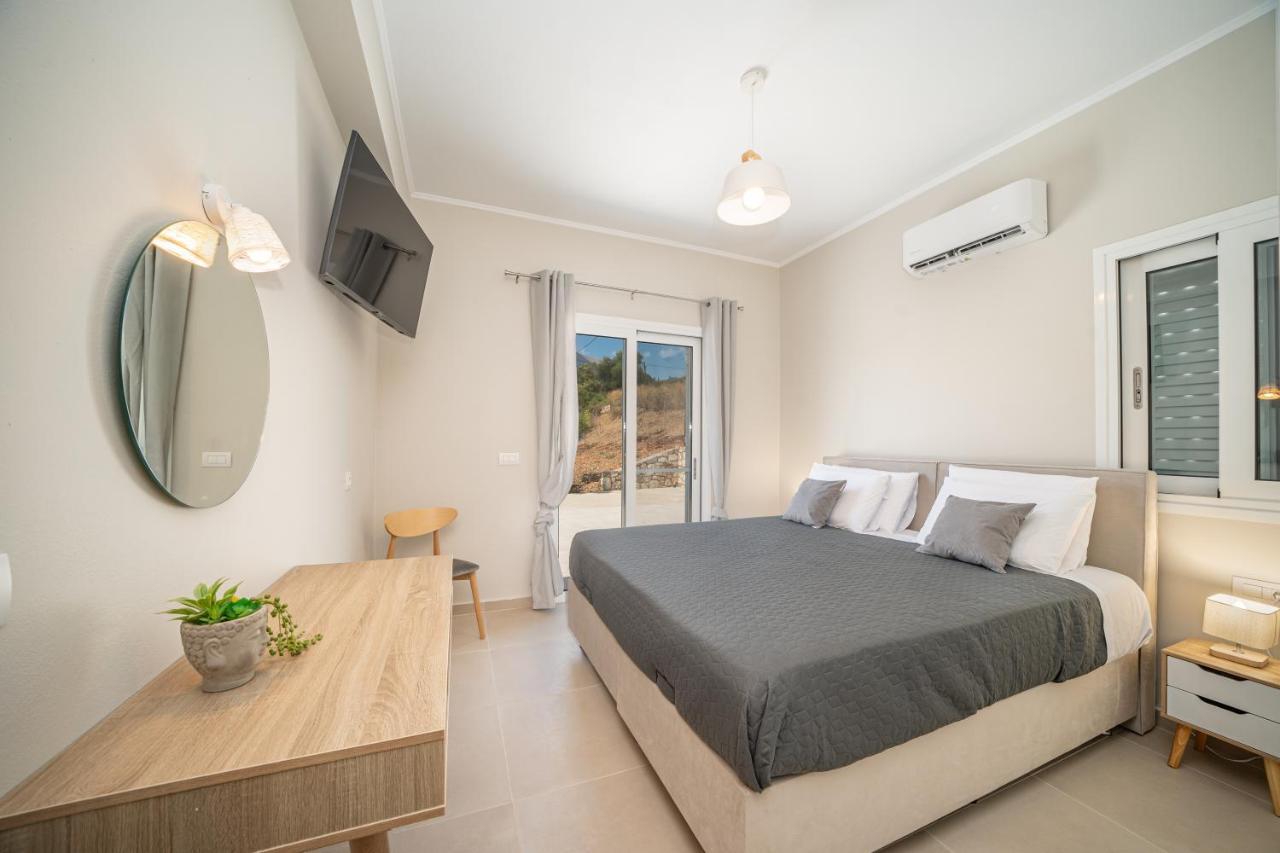 Maritina'S Apartments Amazing Sea View Agia Efimia Esterno foto