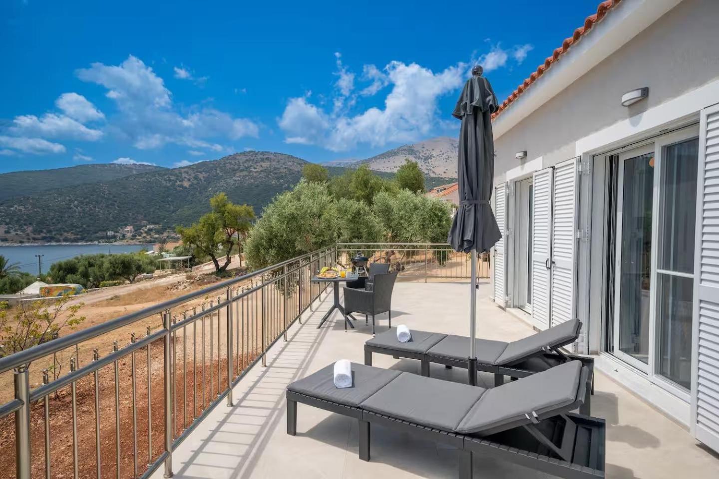 Maritina'S Apartments Amazing Sea View Agia Efimia Esterno foto