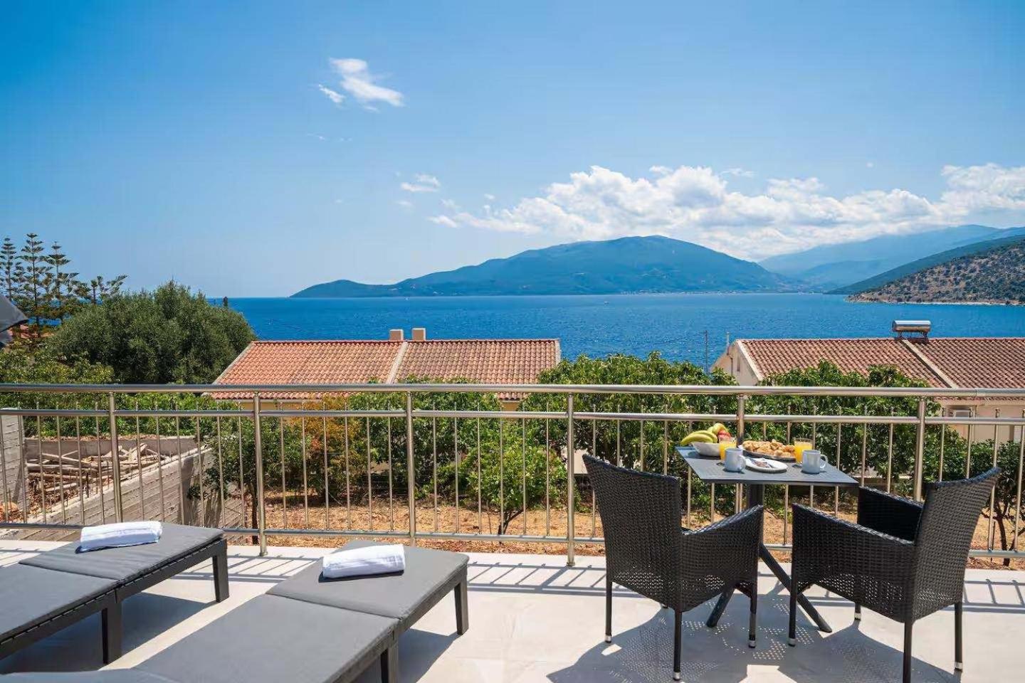 Maritina'S Apartments Amazing Sea View Agia Efimia Esterno foto